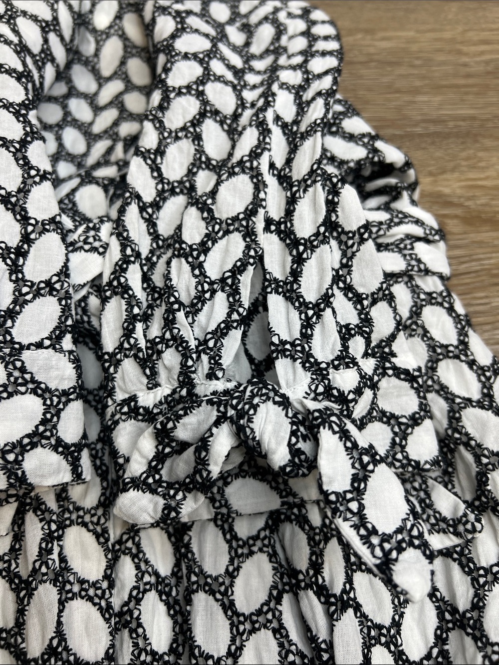 Calvin Klein Eyelet Shirt Dress Size 10 Black & White Belted Cotton Dress - Picture 8 of 13